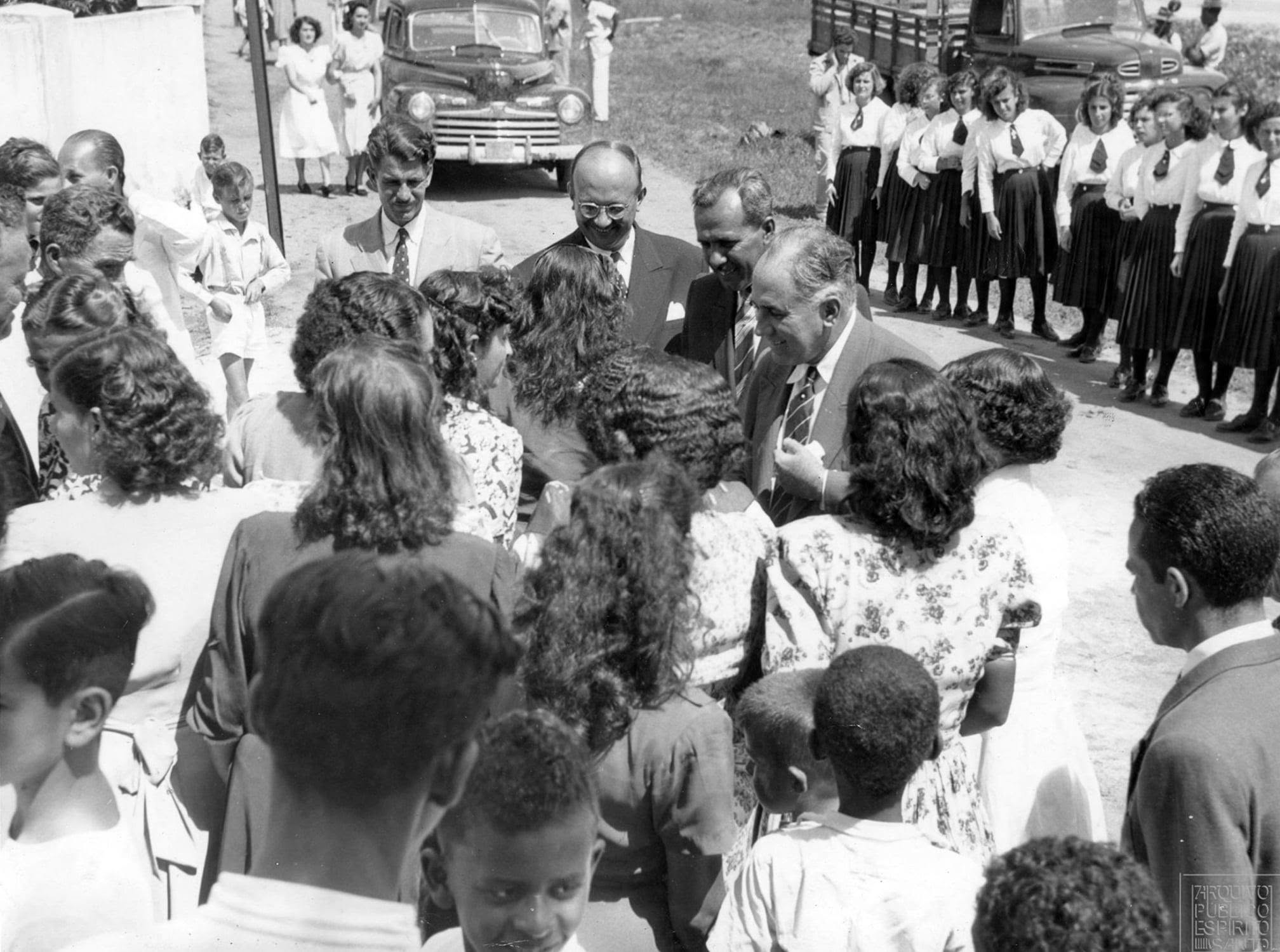 Cerimônia escolar no Colégio Maria Mattos