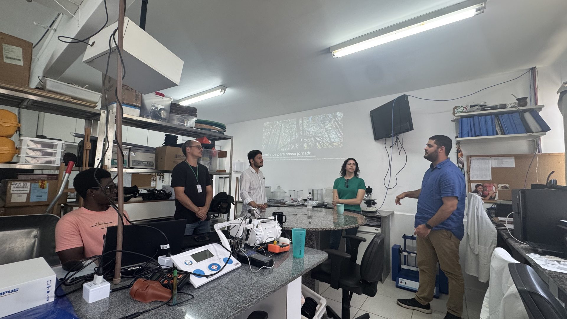 Atividade de educação ambiental e engajamento comunitário do projeto Vozes dos Manguezais