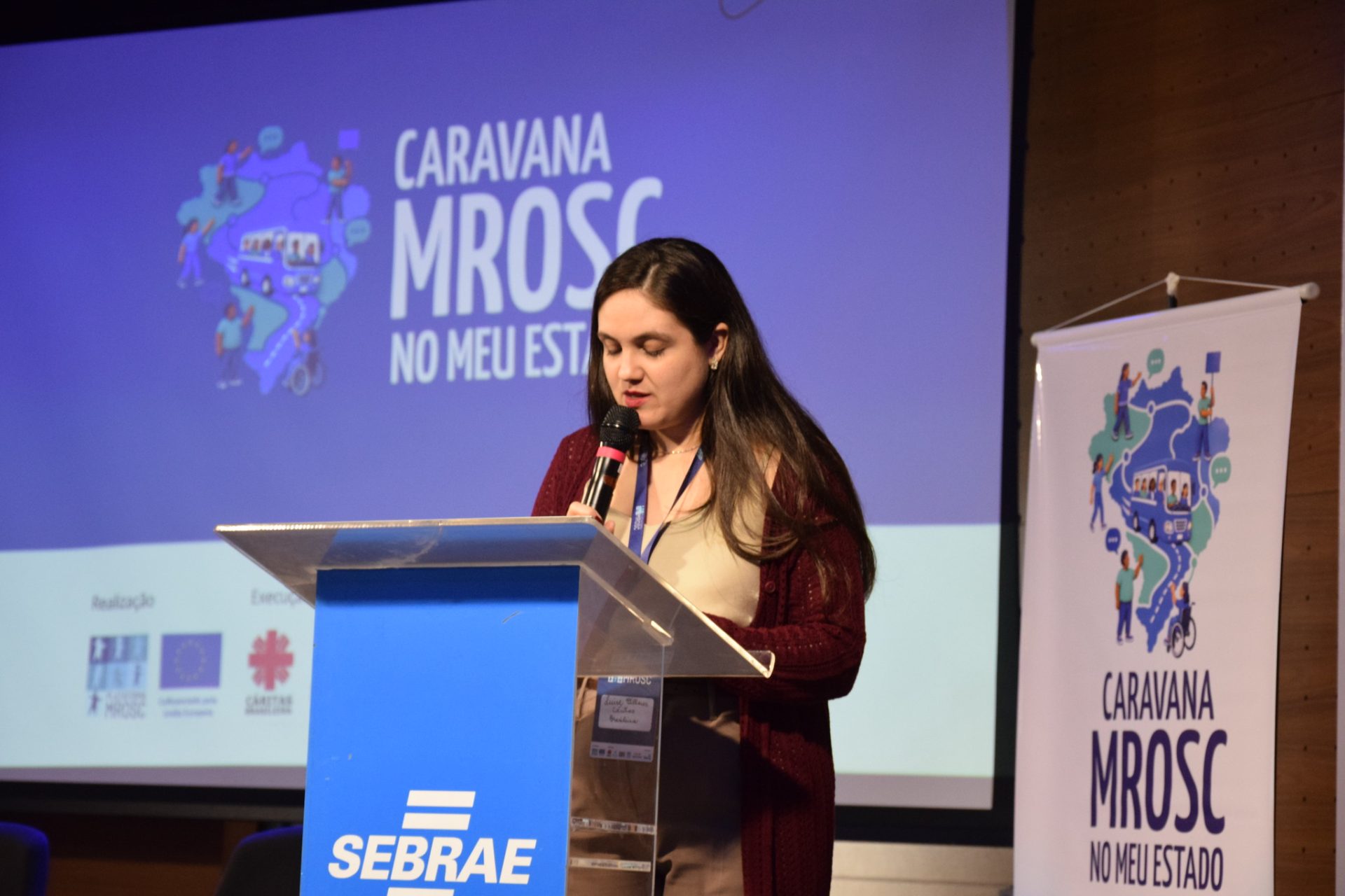 Debate durante a programação da Caravana MROSC em Vitória, com a presença de representantes de organizações sociais